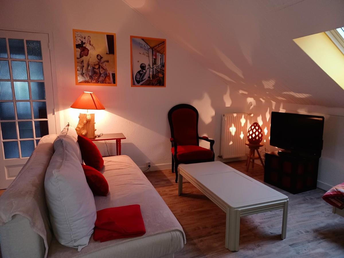 Appartement Dans Maison, Calme Assure Corancy エクステリア 写真