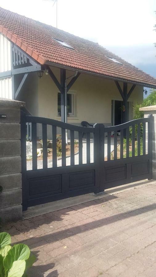 Appartement Dans Maison, Calme Assure Corancy エクステリア 写真